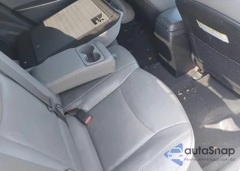 2013 Hyundai Elantra Limited z USA, uszkodzony, nr VIN 5NPDH4AE2DH327553